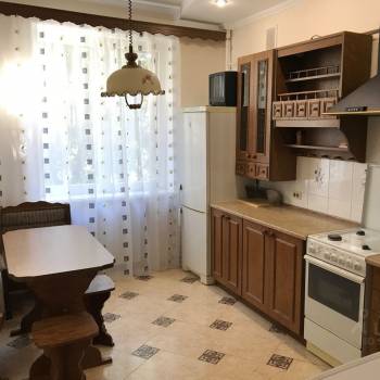 Сдается Многокомнатная квартира, 80 м²