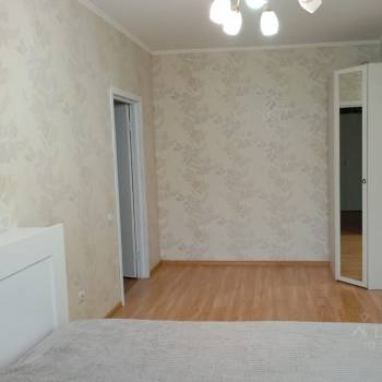 Продается 1-комнатная квартира, 42,2 м²
