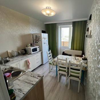 Продается 1-комнатная квартира, 41,9 м²