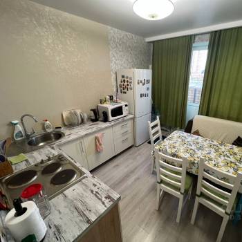 Продается 1-комнатная квартира, 41,9 м²