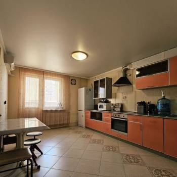 Продается 2-х комнатная квартира, 70 м²