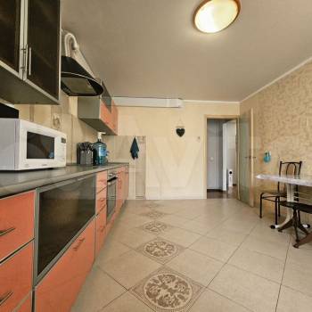 Продается 2-х комнатная квартира, 70 м²