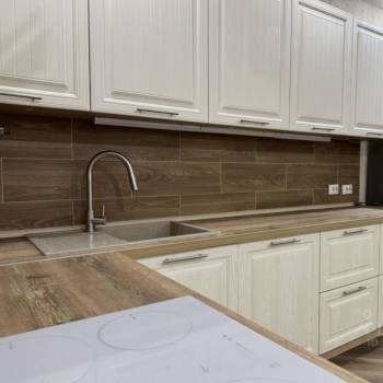 Сдается 2-х комнатная квартира, 80 м²