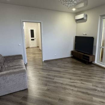 Сдается 2-х комнатная квартира, 80 м²