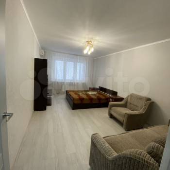 Сдается 1-комнатная квартира, 43 м²