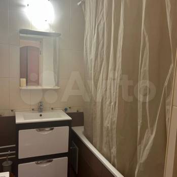 Сдается 1-комнатная квартира, 45 м²