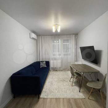 Сдается 1-комнатная квартира, 50 м²