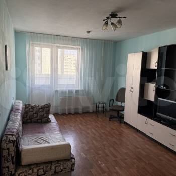 Сдается 1-комнатная квартира, 40 м²