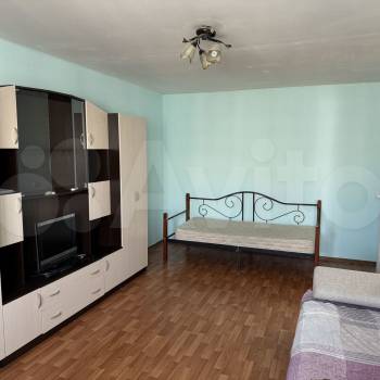 Сдается 1-комнатная квартира, 40 м²