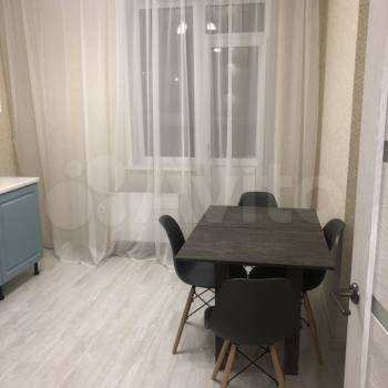 Сдается 1-комнатная квартира, 41 м²