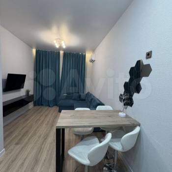 Сдается 1-комнатная квартира, 50 м²