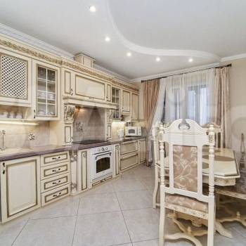 Продается 3-х комнатная квартира, 93,6 м²