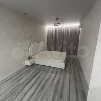 Сдается 1-комнатная квартира, 43 м²