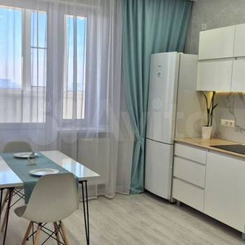 Продается 1-комнатная квартира, 33 м²