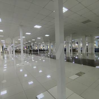 Сдается Торговое помещение, 380 м²