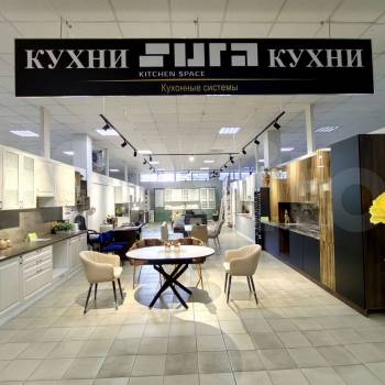 Сдается Торговое помещение, 380 м²