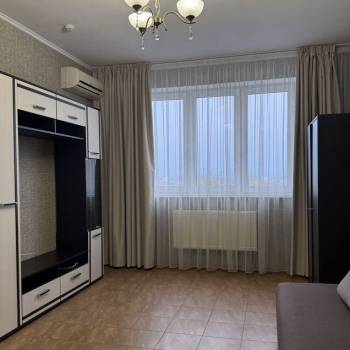 Сдается 1-комнатная квартира, 42,5 м²