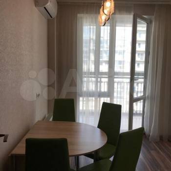 Сдается 1-комнатная квартира, 42 м²