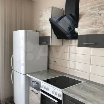 Сдается 1-комнатная квартира, 42 м²