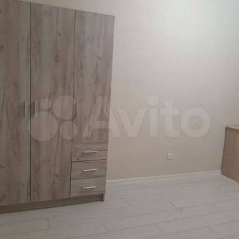 Сдается Многокомнатная квартира, 60 м²