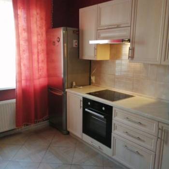 Сдается 1-комнатная квартира, 42 м²