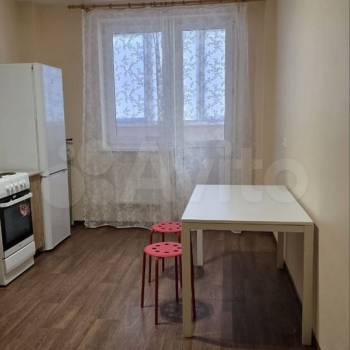 Сдается 1-комнатная квартира, 44 м²