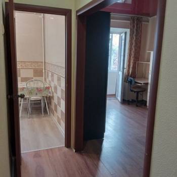 Продается 1-комнатная квартира, 32 м²