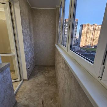 Продается 1-комнатная квартира, 42 м²