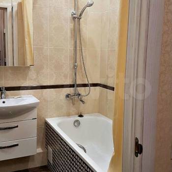 Сдается 1-комнатная квартира, 50 м²