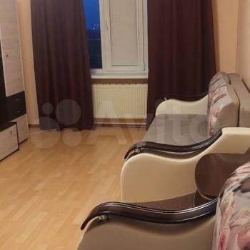 Продается 1-комнатная квартира, 35,8 м²