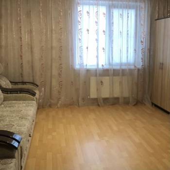 Сдается 1-комнатная квартира, 43 м²