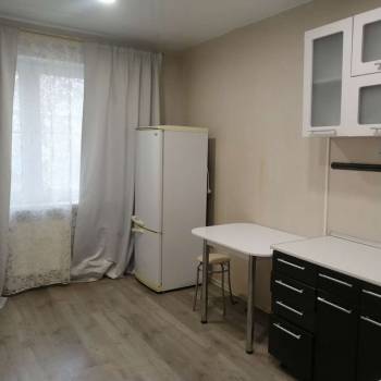 Сдается 1-комнатная квартира, 39 м²