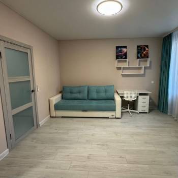 Сдается 1-комнатная квартира, 50 м²