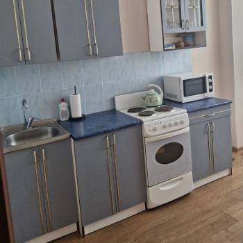 Сдается 1-комнатная квартира, 42 м²