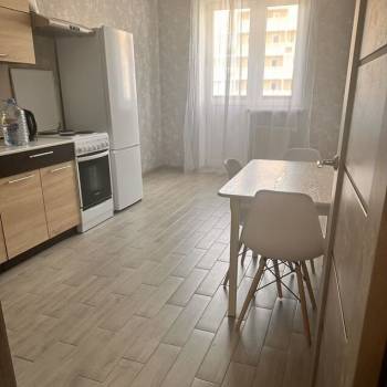 Сдается 1-комнатная квартира, 38,5 м²