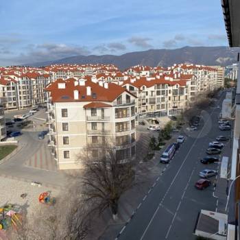 Продается 1-комнатная квартира, 58 м²