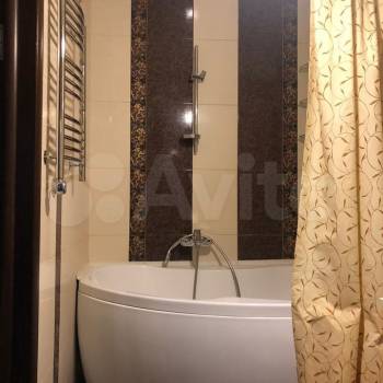 Сдается 1-комнатная квартира, 65 м²