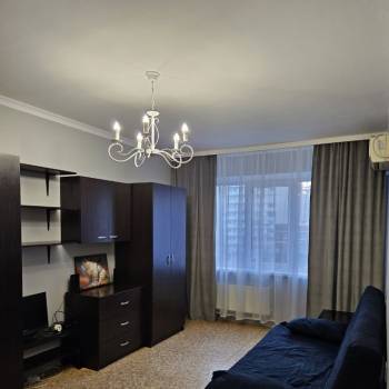 Сдается 1-комнатная квартира, 38,2 м²