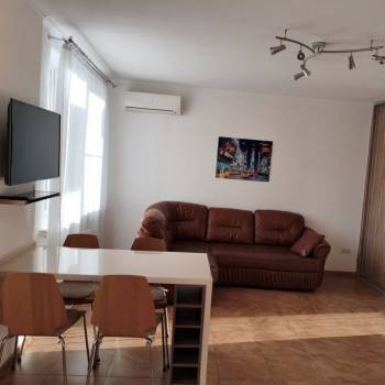 Продается 1-комнатная квартира, 30 м²