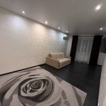 Сдается 1-комнатная квартира, 42 м²