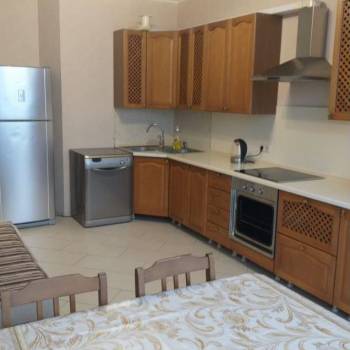 Сдается 1-комнатная квартира, 50 м²