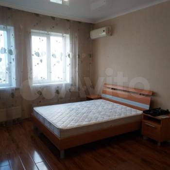 Сдается 1-комнатная квартира, 50 м²