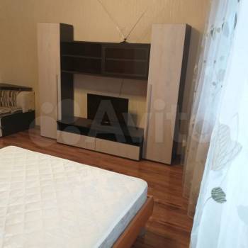 Сдается 1-комнатная квартира, 50 м²