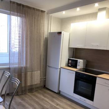 Сдается 1-комнатная квартира, 40 м²