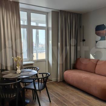 Сдается 1-комнатная квартира, 42 м²