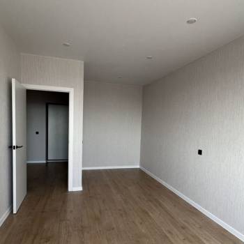 Продается 1-комнатная квартира, 43 м²