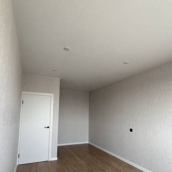 Продается 1-комнатная квартира, 43 м²