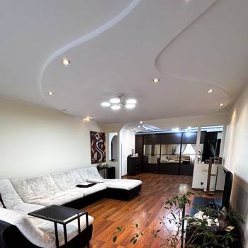 Продается 3-х комнатная квартира, 101 м²