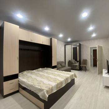 Сдается 1-комнатная квартира, 52 м²