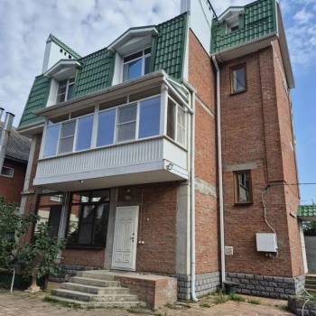 Продается Дом, 200 м²